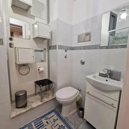 Apartman N21 *